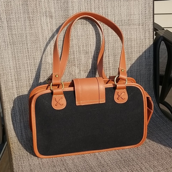 Purse - Picture 2 of 3